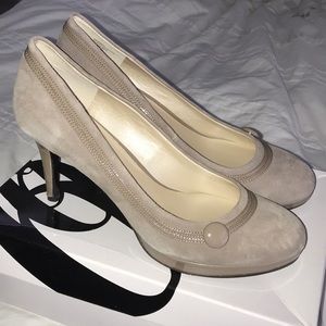 Suede Nine West heels